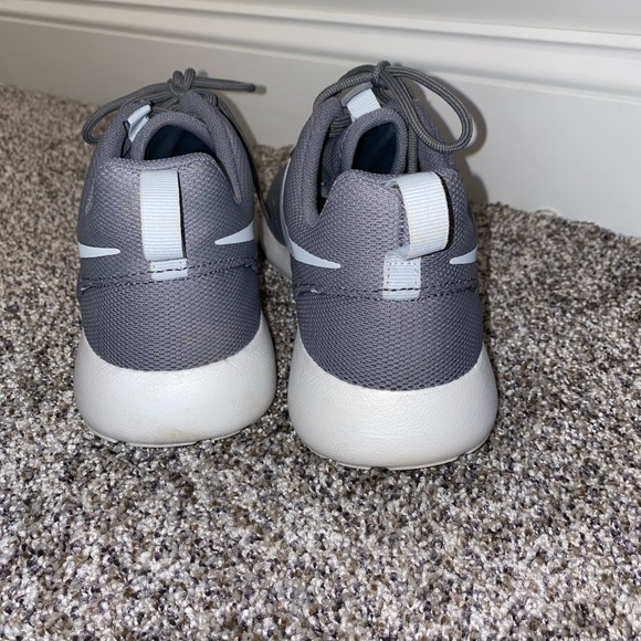 Nike Roshes women’s size 10 - Picture 4 of 6
